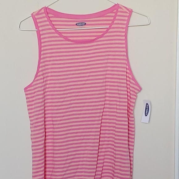 Old Navy pink tank - Picture 2 of 2